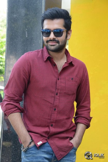 Nenu-Sailaja-Movie-First-Look-Launch